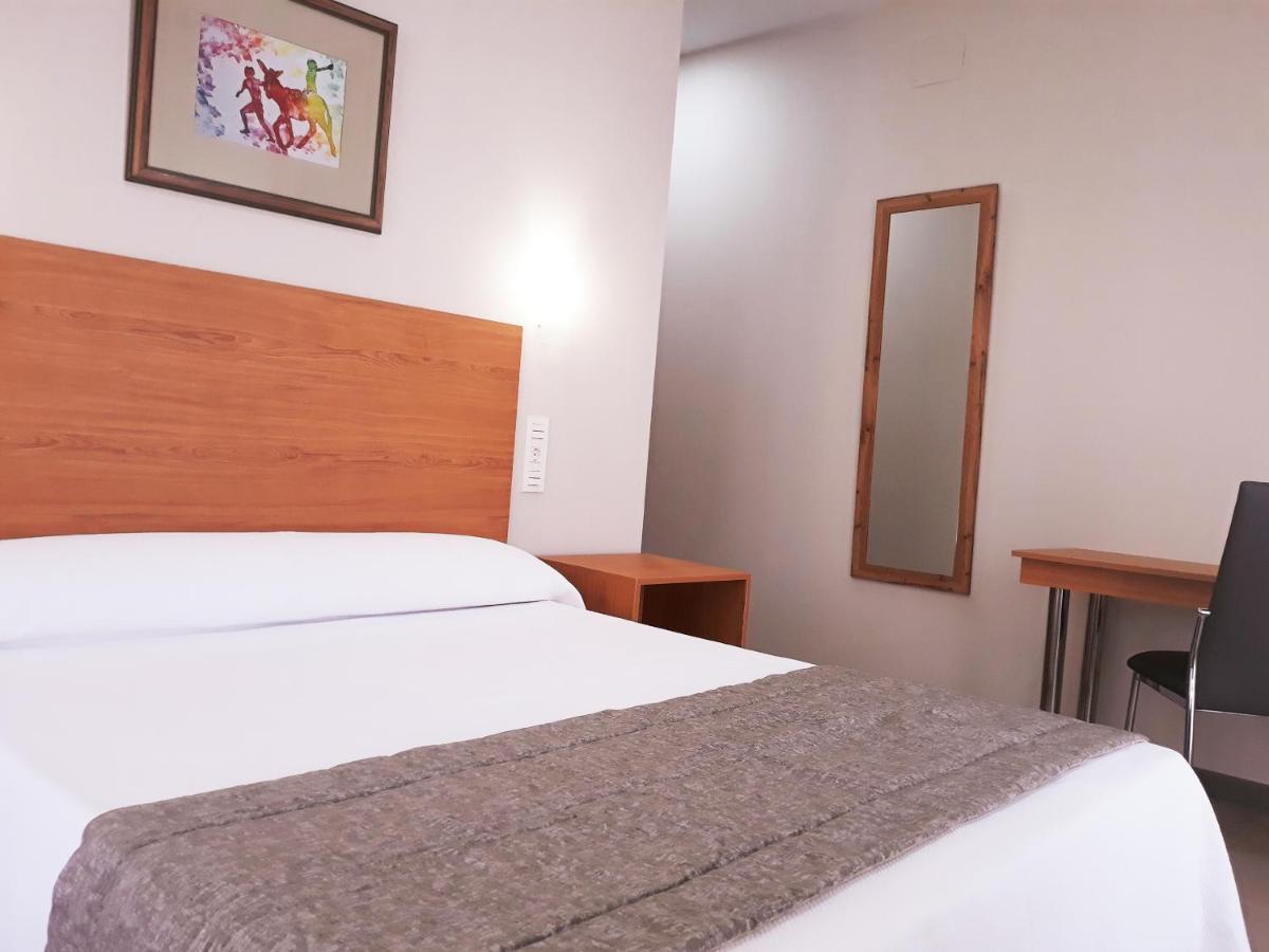 Hostal Montemayor Moguer Dış mekan fotoğraf